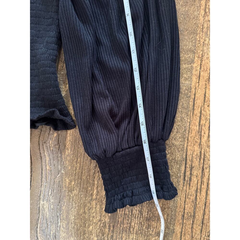 Anthropologie Black Smocked Puff-Sleeve Cropped Top Size S - Picture 10 of 10